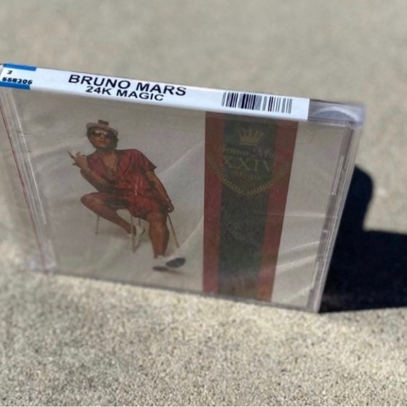 Bruno Mars 24K Magic CD - Picture 2 of 6